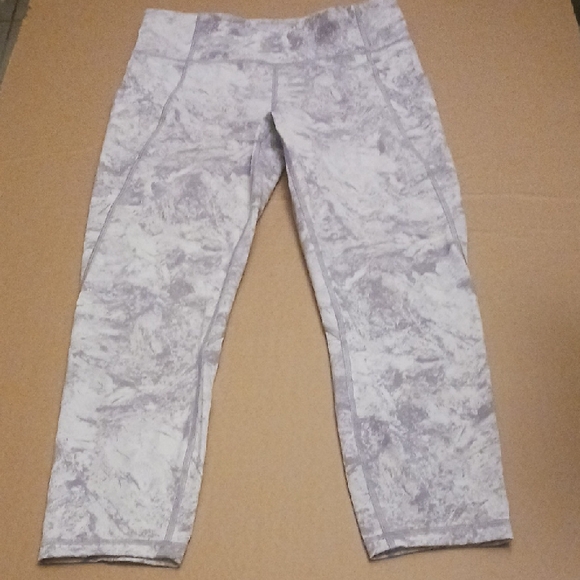 lululemon athletica Pants - lululemon athletica Gray Patterned Leggings